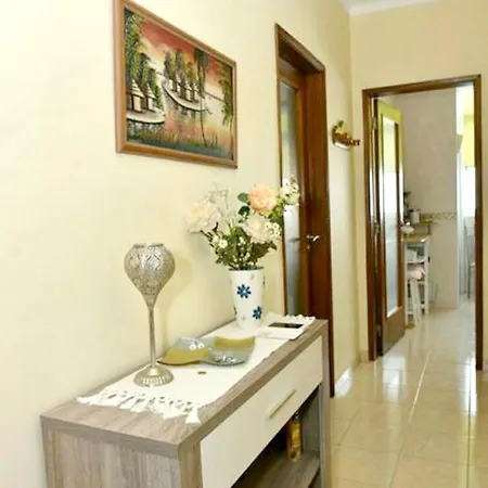 With 2 Bedrooms In Vila Real De Santo Antonio, With Wonderful Lake ... דירה Vila Real de Santo António